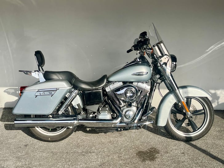 Harley-Davidson DYNA 1690 FLD SWITCHBACK