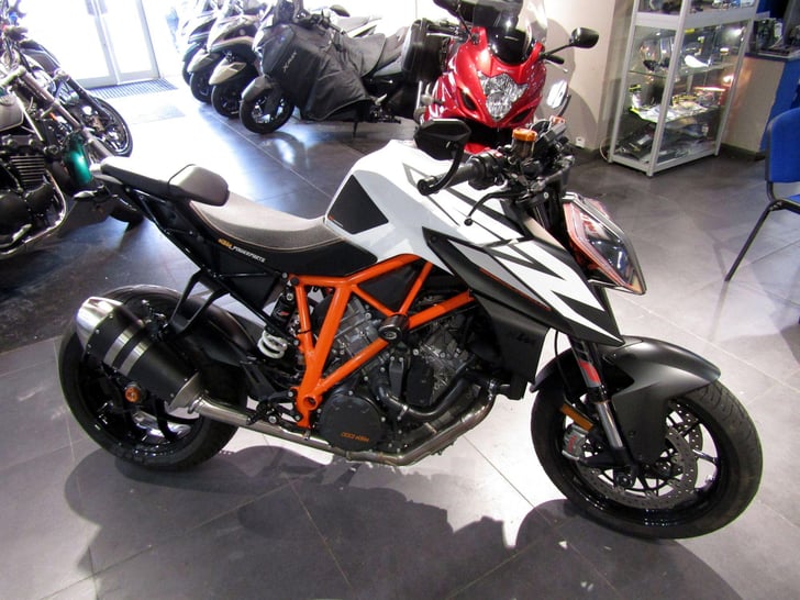 KTM 1290 SUPER DUKE RR