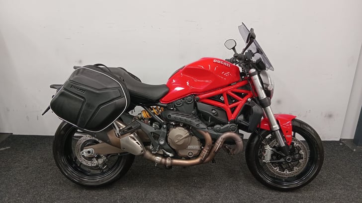 Ducati MONSTER 821