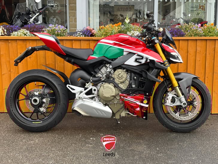 Ducati STREETFIGHTER V4 S