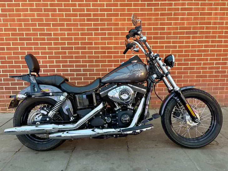 Harley-Davidson DYNA FXDB STREET BOB
