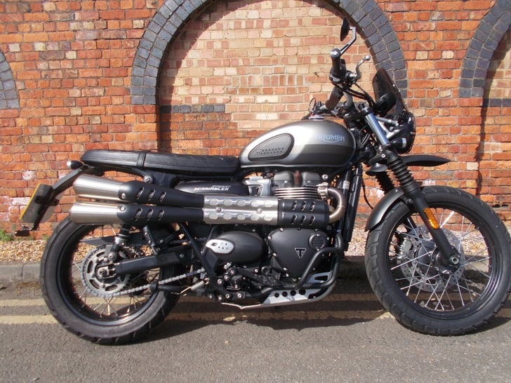 TRIUMPH STREET SCRAMBLER SANDSTORM