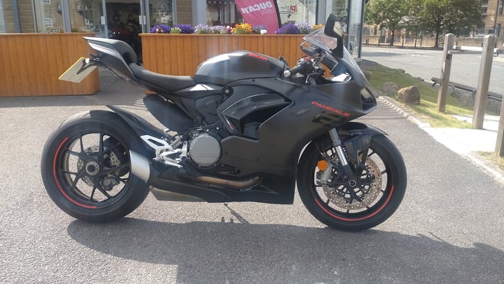 Ducati PANIGALE V2