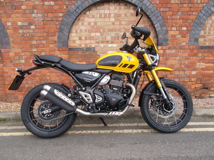 Triumph Scrambler 400 XC