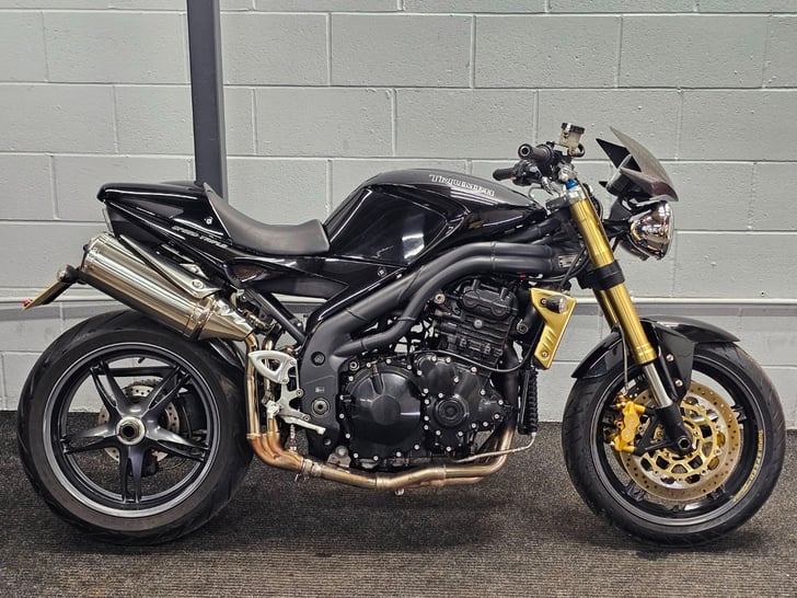 Triumph SPEED TRIPLE 1050