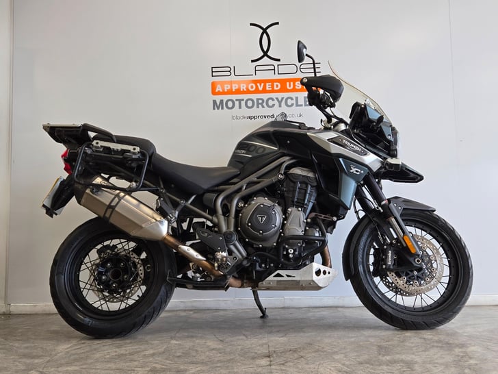 TRIUMPH TIGER 1200 XCA