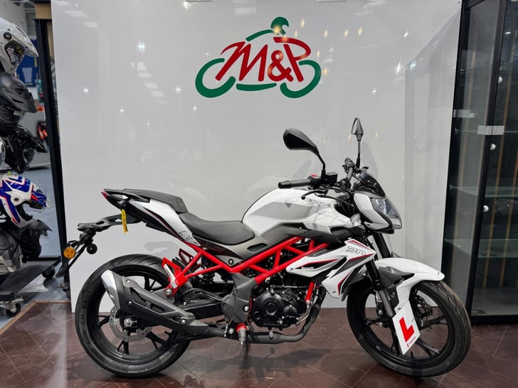 Benelli BN 125