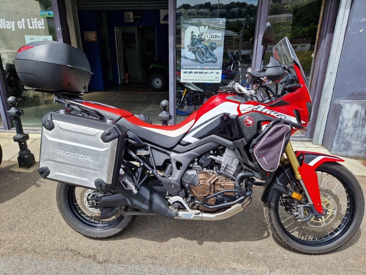 HONDA CRF1000L AFRICA TWIN DCT