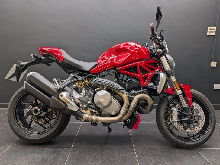Ducati MONSTER 1200