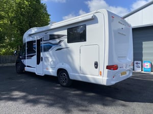 Used Swift ESCAPE 694 ESCAPE 694 for sale in Wythall | Image 2