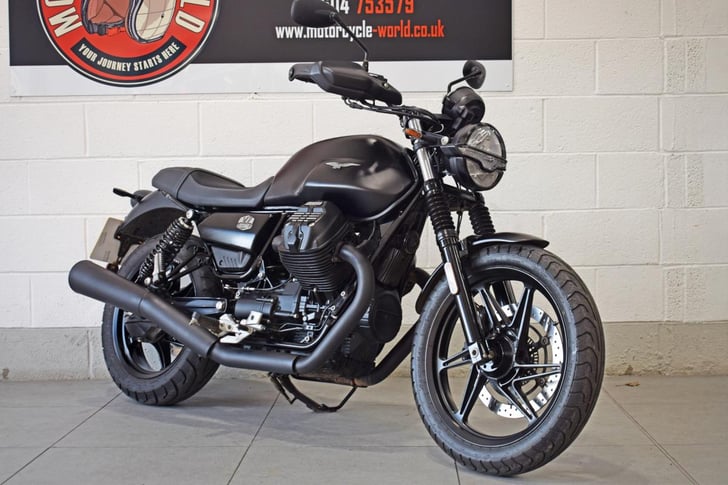 Moto Guzzi V7 STONE 850