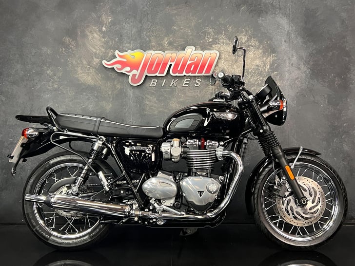 Triumph BONNEVILLE T120 1200