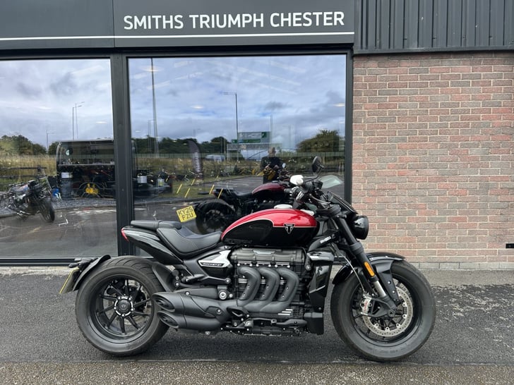 Triumph ROCKET 3 STORM R