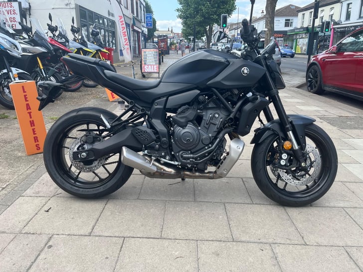 Yamaha MT-07 700 HYPER-NAKED Y-AMT