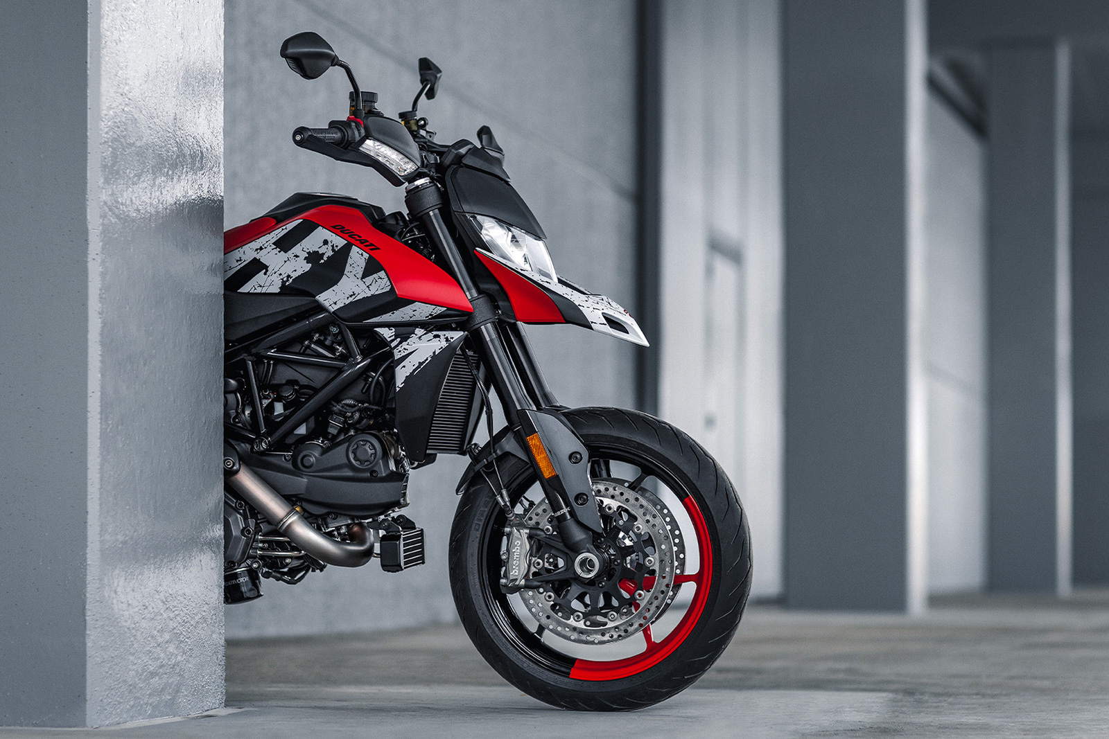 Ducati 950 deals rve hypermotard