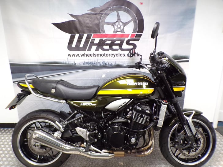 KAWASAKI Z900RS
