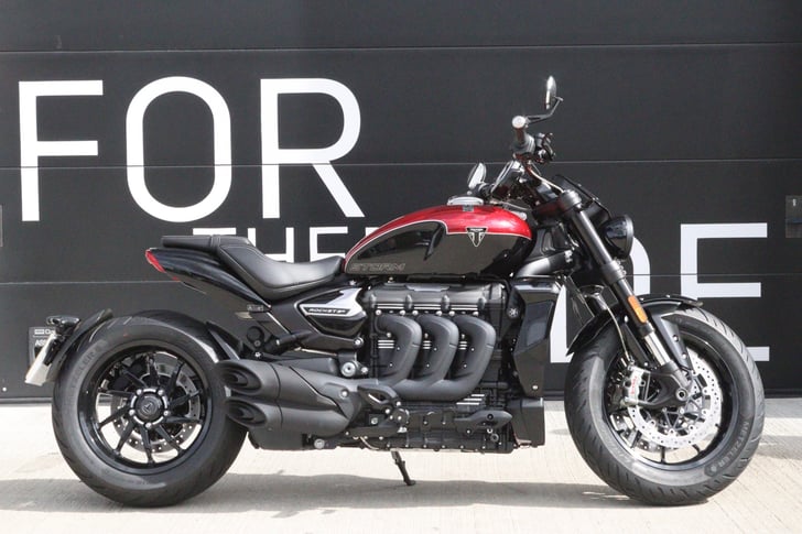 Triumph ROCKET 3 STORM R