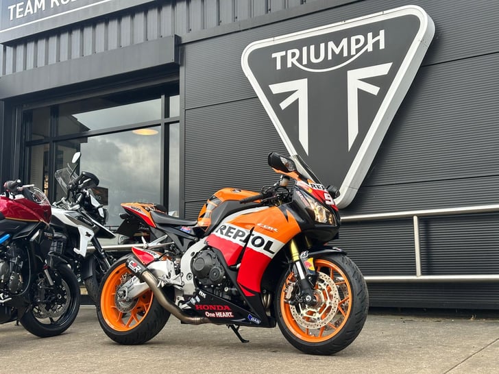 Honda CBR1000RR FIREBLADE 1000