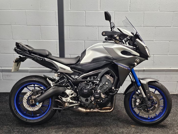 Yamaha MT-09 TRACER