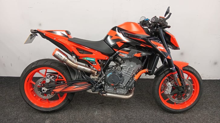 KTM 890 DUKE GP