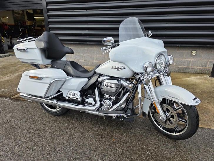 Harley-Davidson FLHR ROAD KING 1745 20 