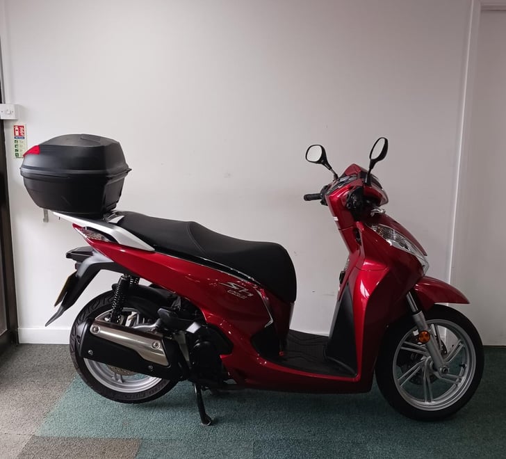 Honda SH300