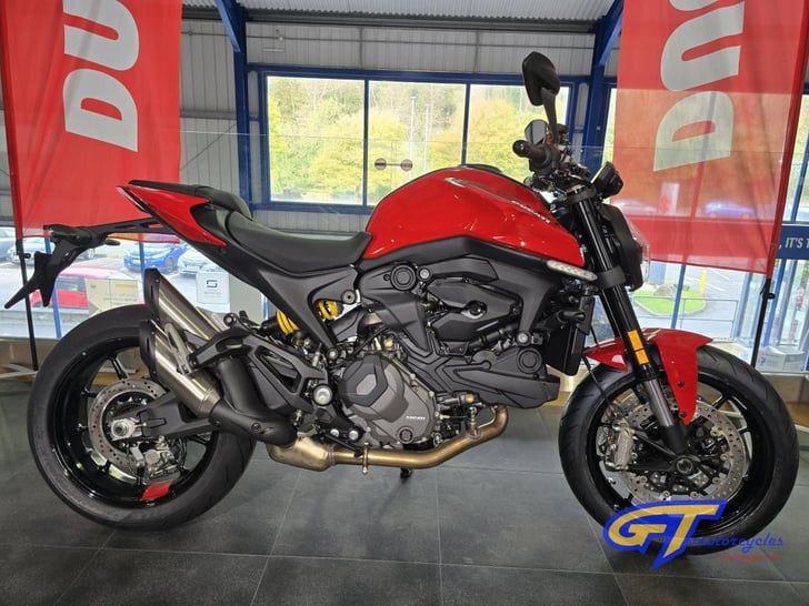 DUCATI MONSTER 937
