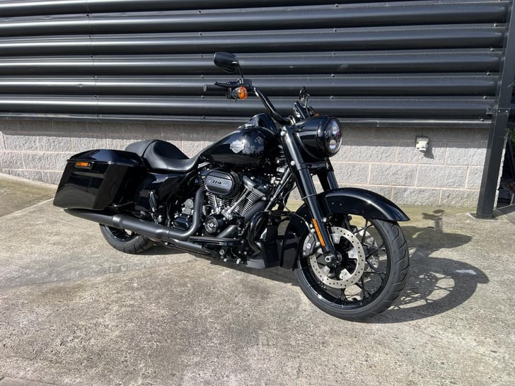 Harley-Davidson ROAD KING SPECIAL