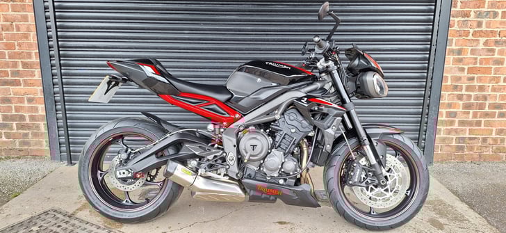 Triumph STREET TRIPLE 765 R