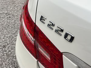 Used Mercedes-Benz E CLASS E CLASS 2.1 E220 CDI BLUEEFFICIENCY SPORT CABRIOLET G-TRONIC+ EURO 5 (S/S) 2DR for sale in Chesterfield | Image 3