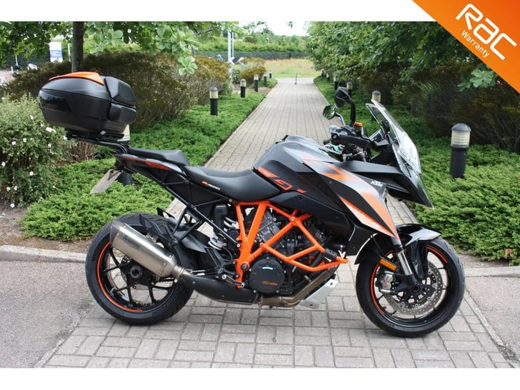 KTM 1290 SUPERDUKE GT 18 