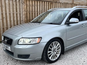 Used Volvo V50 V50 2.0 D3 SE LUX EURO 5 5DR for sale in Chesterfield | Image 2