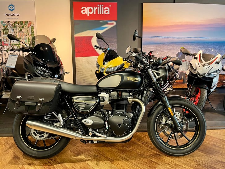 Triumph STREET TWIN 900 GOLD LINE EURO 5