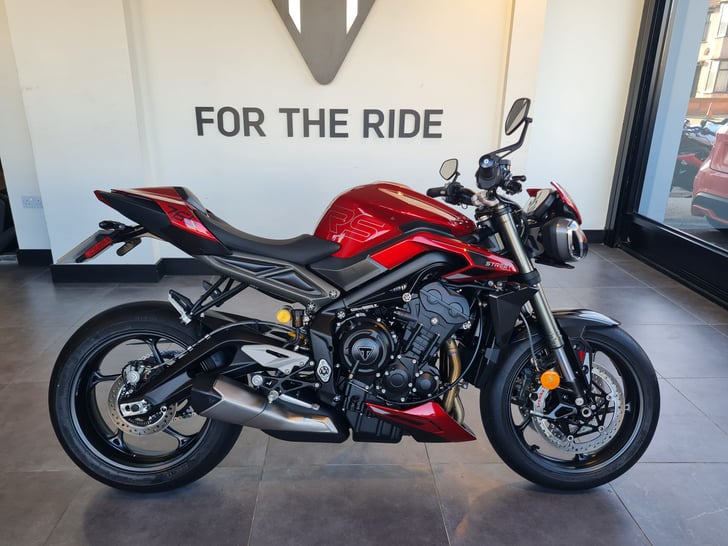 Triumph STREET TRIPLE RS