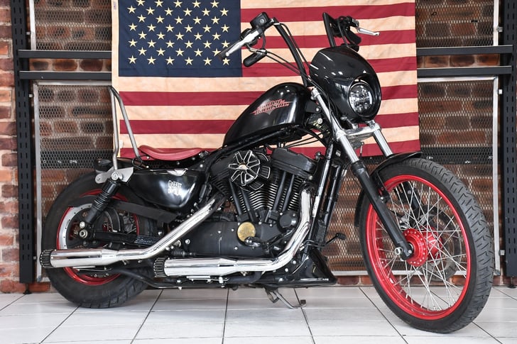Harley-Davidson SPORTSTER XL1200V SEVENTY TWO