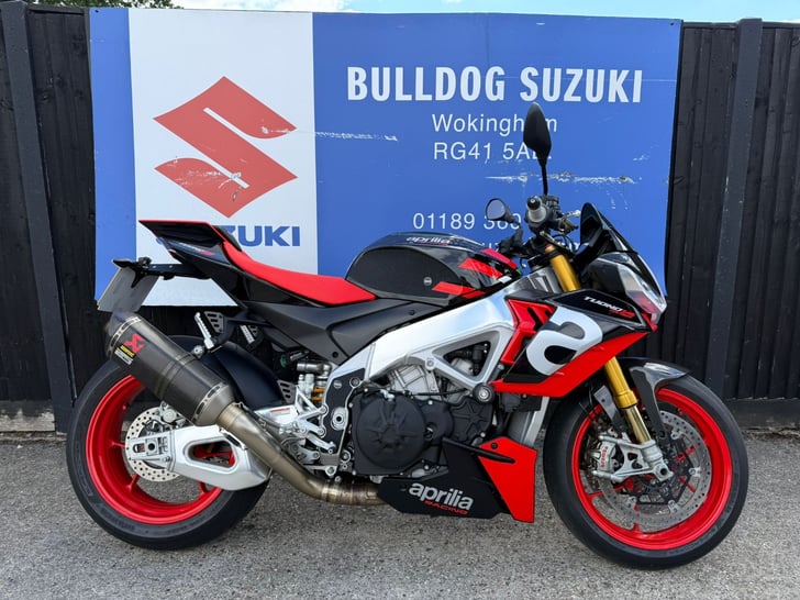 Aprilia TUONO V4 1100 FACTORY