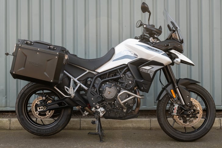 TRIUMPH TIGER 900 GT PRO
