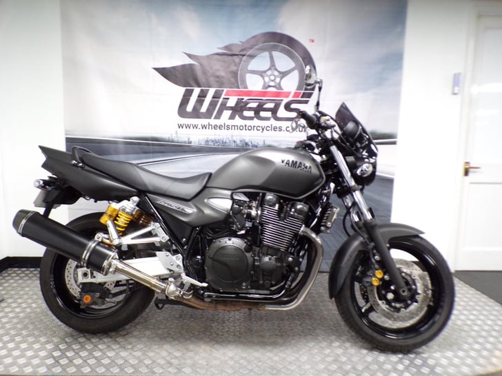 Yamaha XJR1300