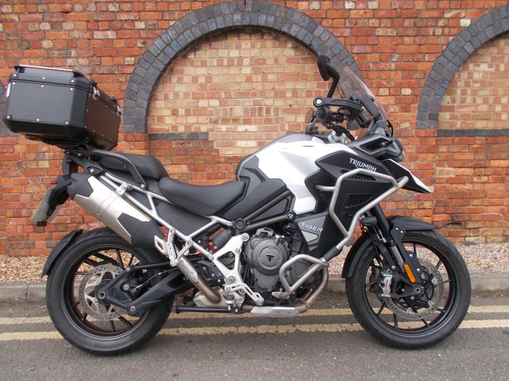 TRIUMPH TIGER 1200 GT EXPLORER