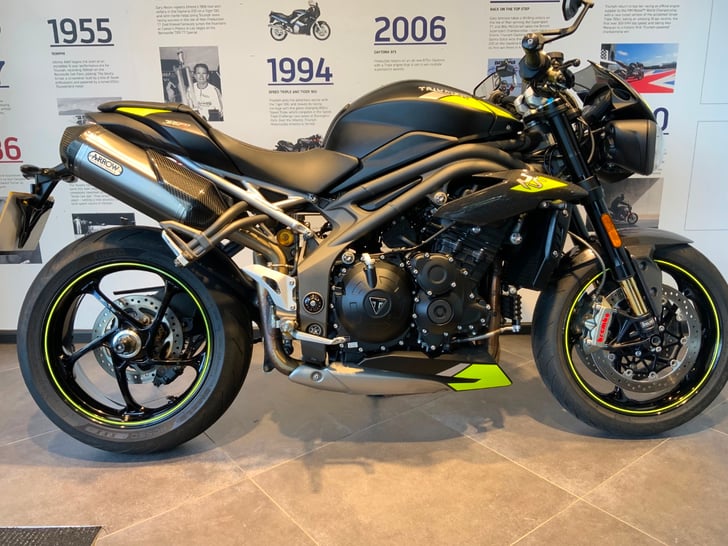 Triumph SPEED TRIPLE 1050 RS