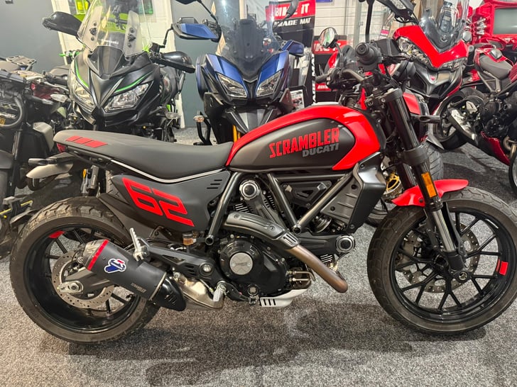 Ducati SCRAMBLER FULL THROTTLE