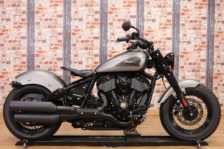 Indian Motorcycle CHIEF BOBBER DARK HORSE